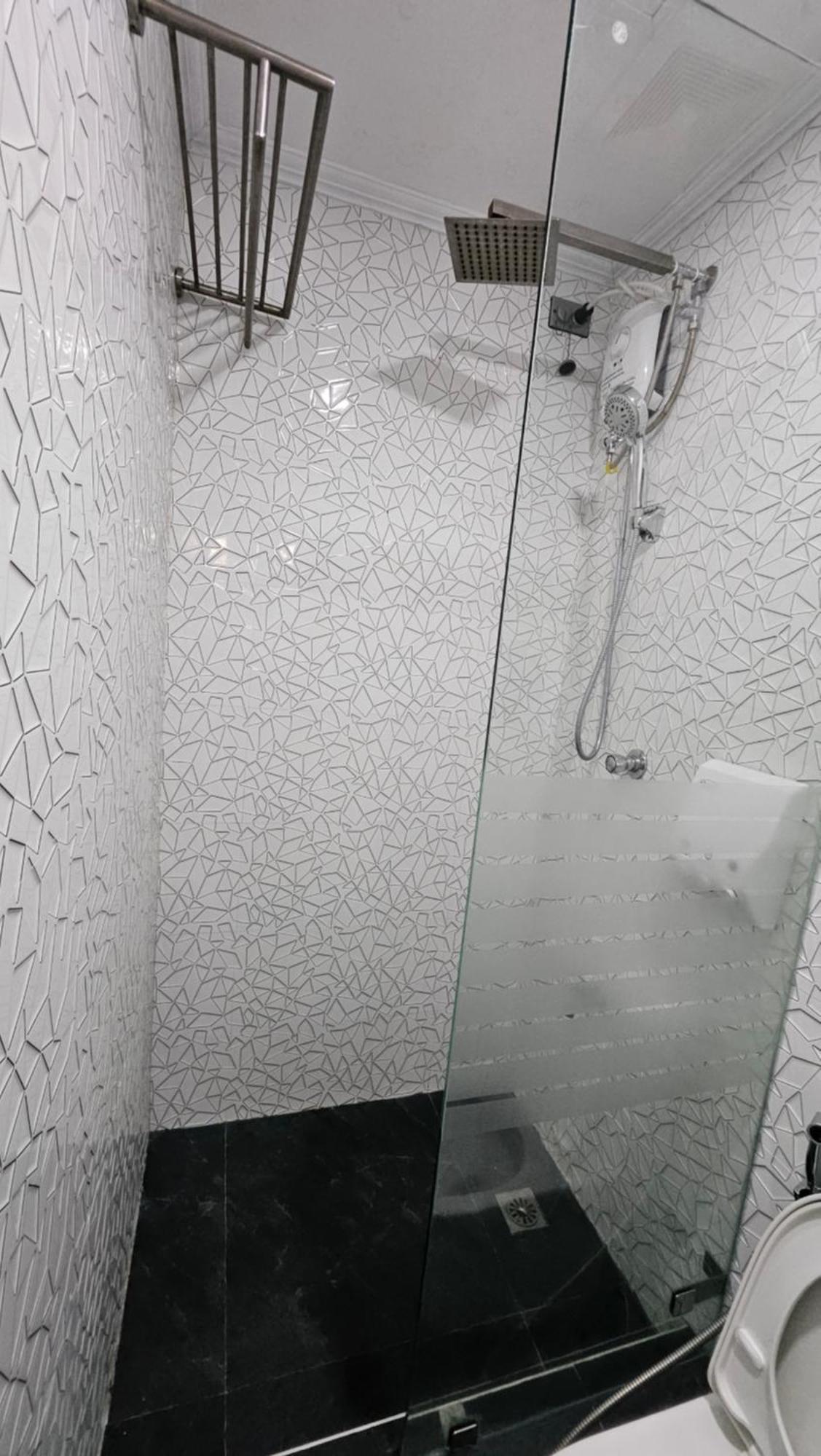 Cozy 2Br Staycation With Balcony Chateau Elysee For 4-6 Pax Paranaque City Exteriér fotografie