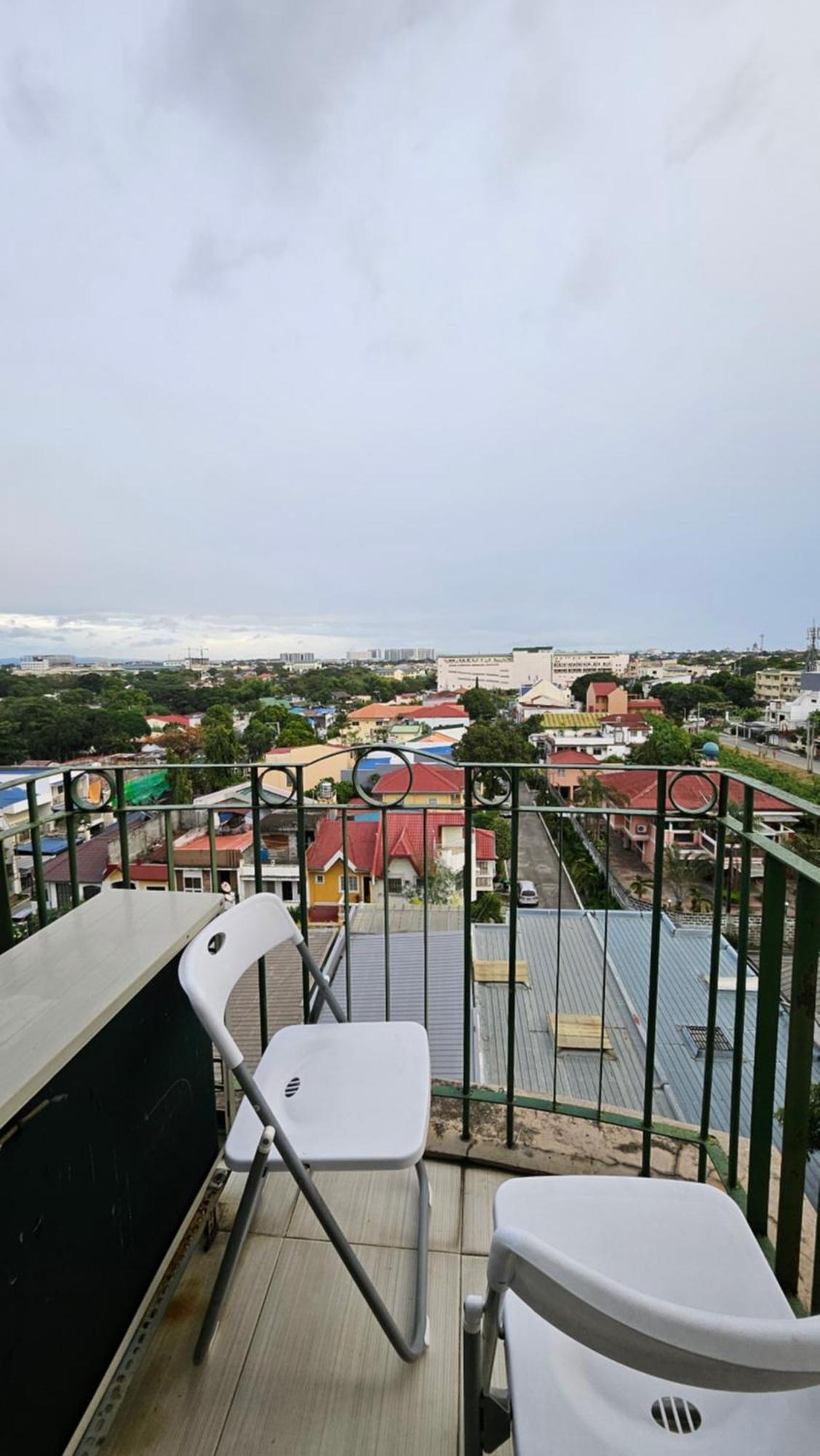 Cozy 2Br Staycation With Balcony Chateau Elysee For 4-6 Pax Paranaque City Exteriér fotografie